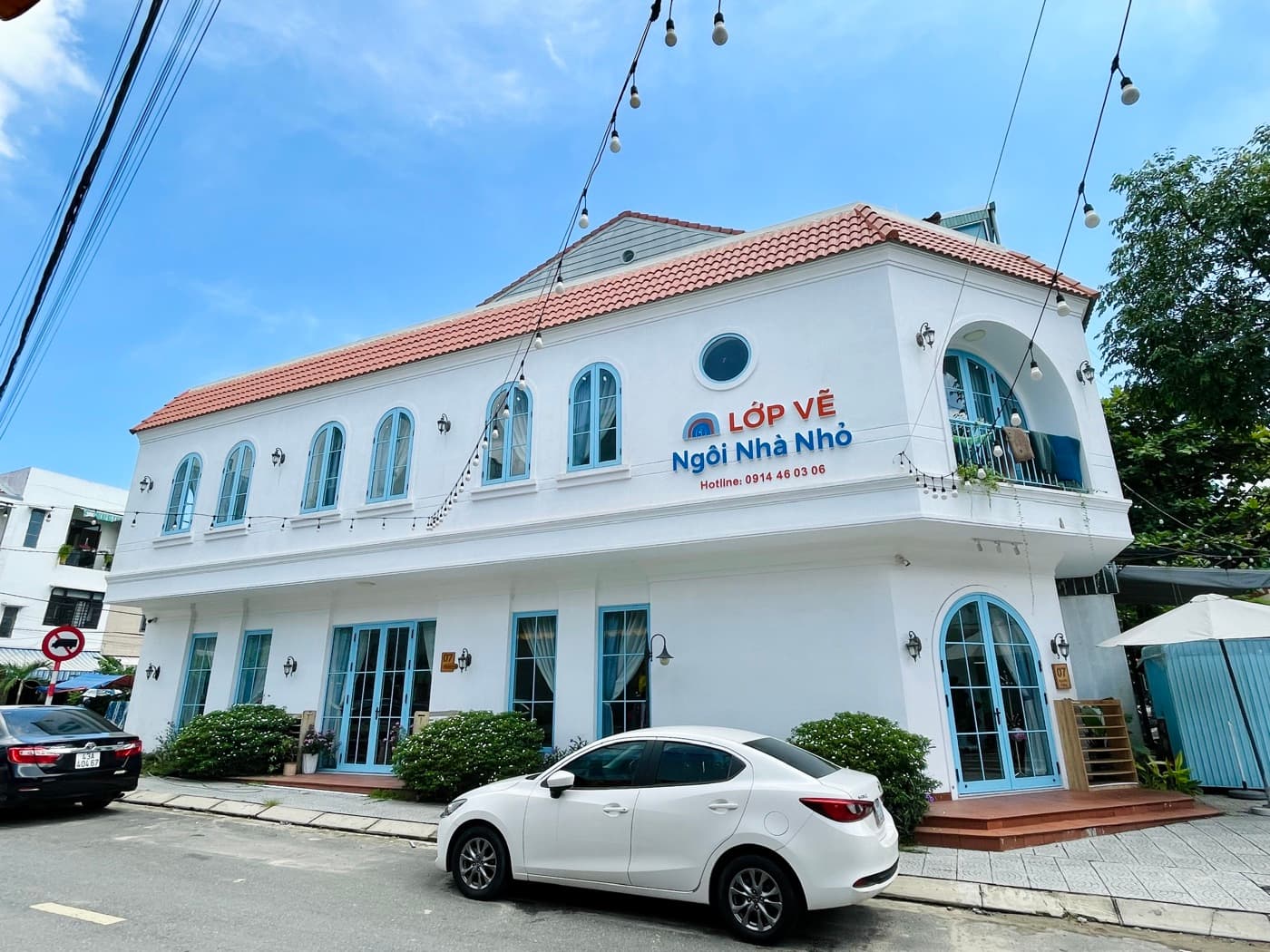 Biển hiệu Lớp Vẽ Ngôi Nhà Nhỏ
